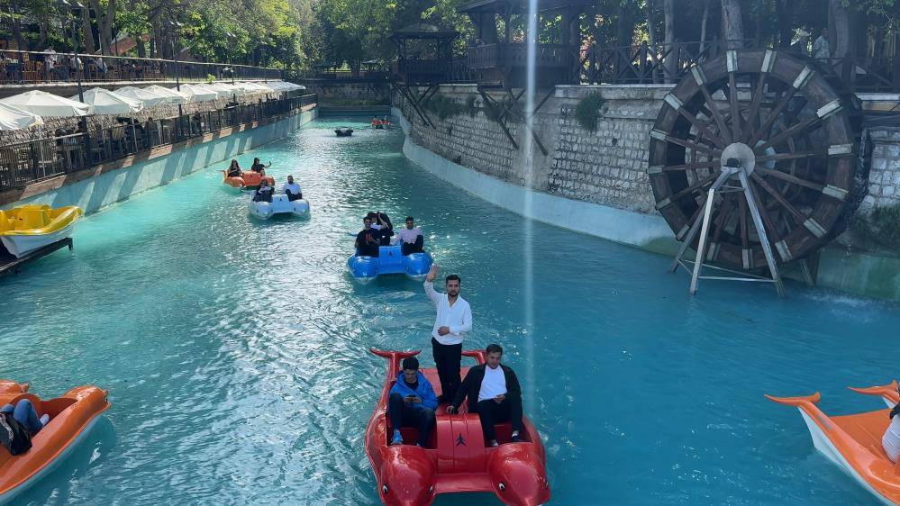 Konya'da vatandaşlar Meram Bağları'nda yoğunluk oluşturdu 2